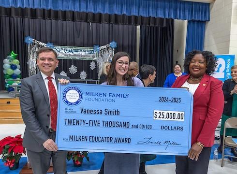Vanessa Smith wins $25000 award